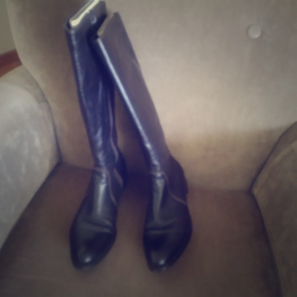 La Canadienne “Stella” leather boots